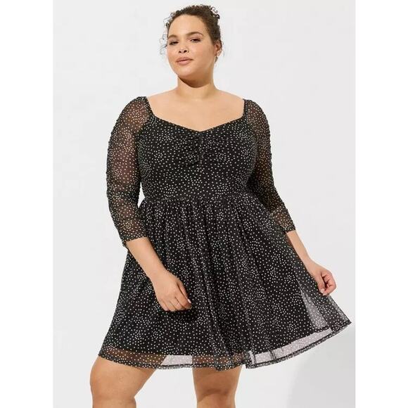 NWT Torrid Mini Mesh Long Sleeve Ruched Skater Dress Black Dot Size Medium - Picture 1 of 11